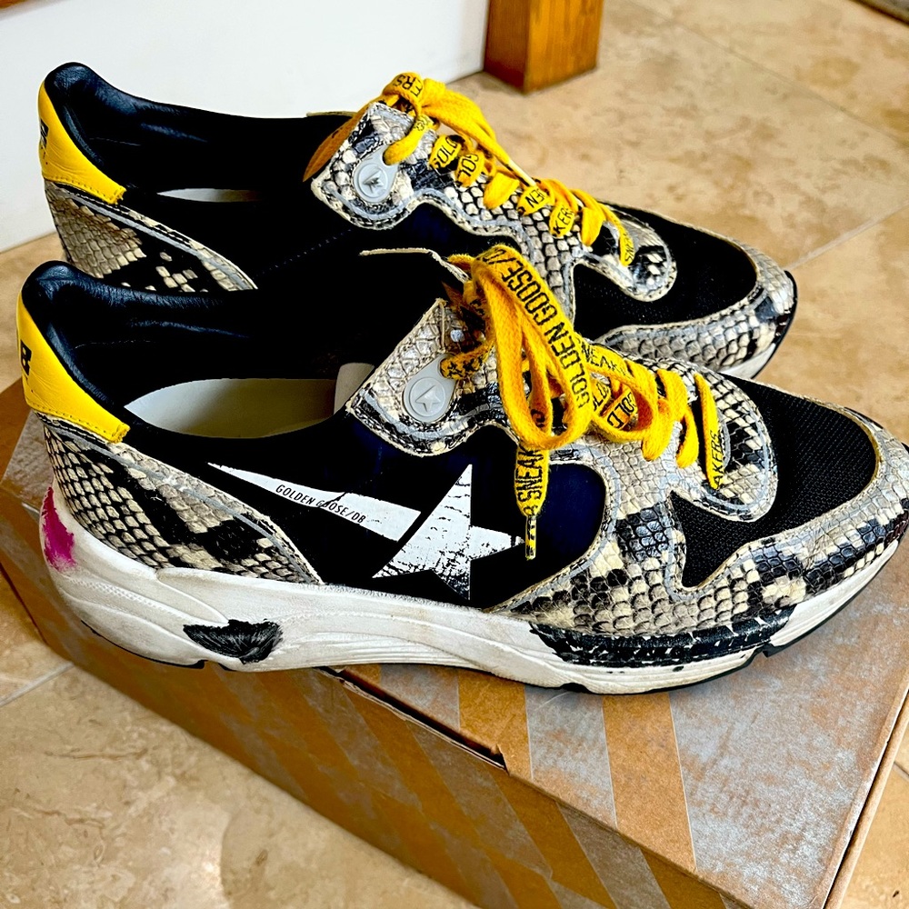 Golden Goose Running Sole Size 39